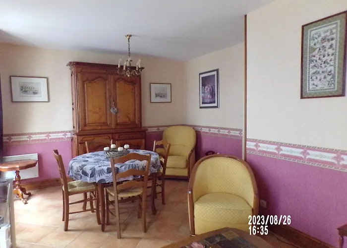 Le Chandelier